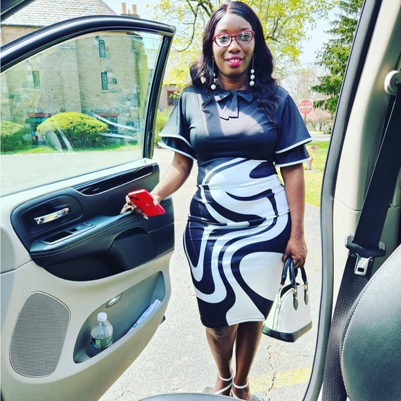 Meet your Posher, Rosedarnelle - Picture 3 of 5